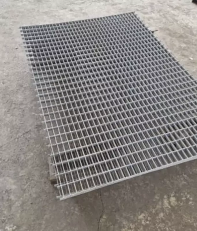 Решетчатый настил для пола (40 х 40 мм)