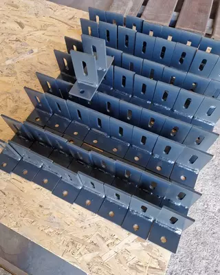 Кронштейны для крепления витражных систем для фасадов здания - Цена по запросу