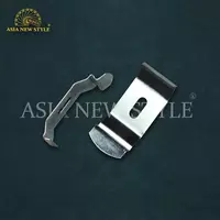 Клипса для крепления карниза вертикальная