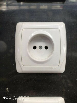 Розетка (1) Carmen