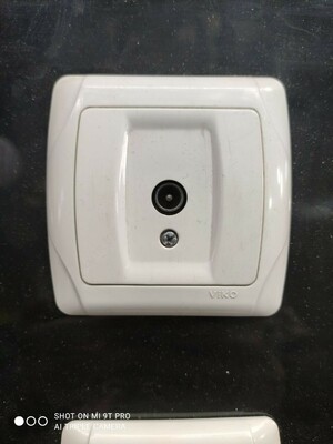 Розетка для TV проводов Carmen