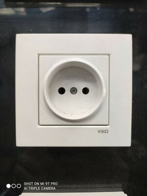 Розетка (1) Karre