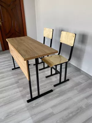 Школьная парта