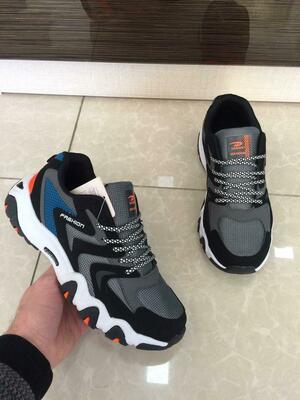 Kiyimlar (kul rang qora urg'u bilan) - 235 000 so'm / dona