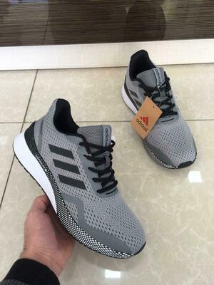 Kulrang erkaklar krossovkalari - 295 000 so'm / dona