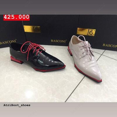 Basconi ayollar poyafzali