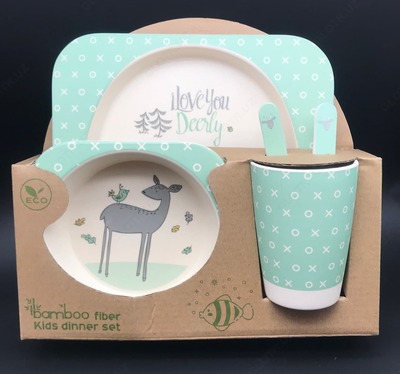 Набор детской столовой посуды из бамбука