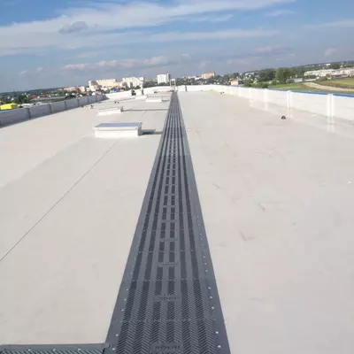 от 130 000 сум / шт. Дорожка кровельная из ПВХ Y-образная (Россия)