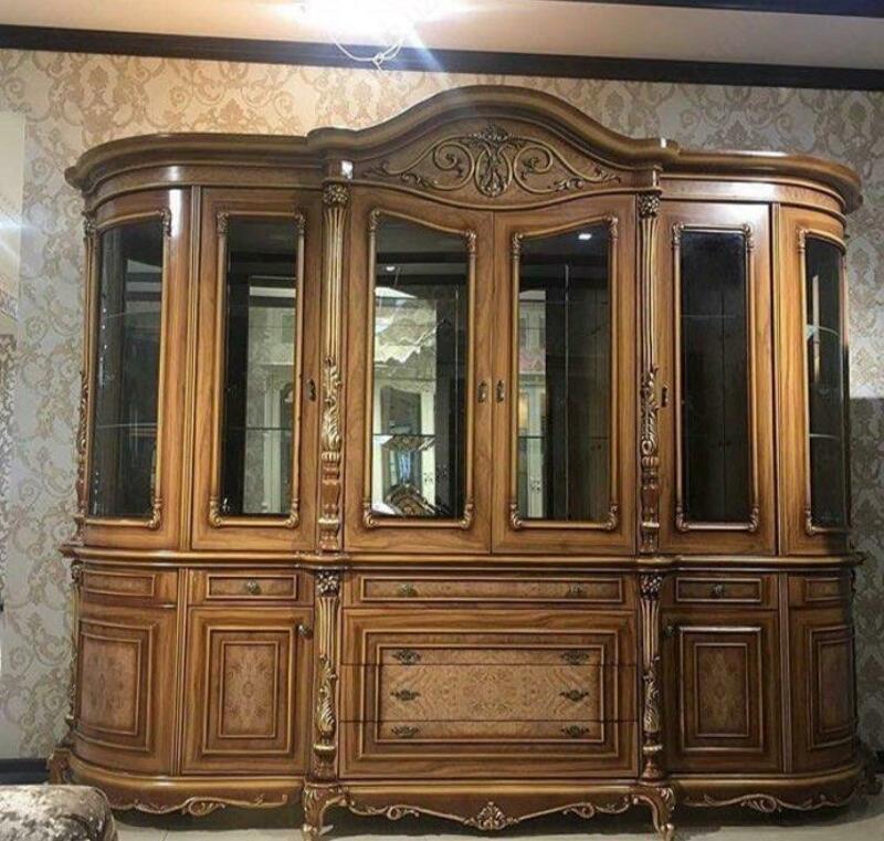 Сервант орех