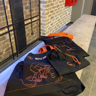 Комплект рекламного текстиля вариант № 1