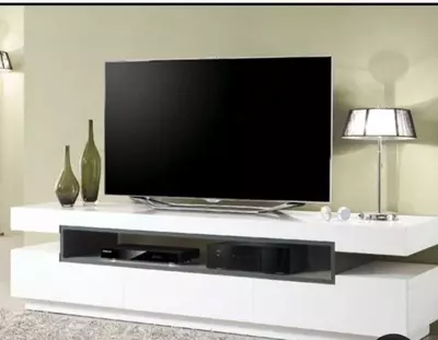 Тумба под телевизор Арт 008