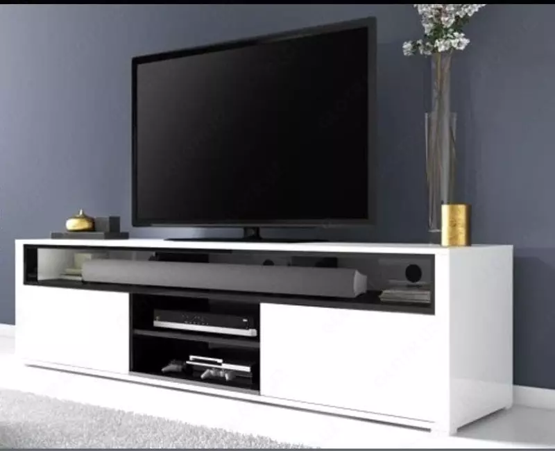 Тумба под телевизор Арт 011