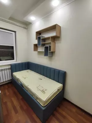 Кровать угловая с мягкими спинками, арт 002