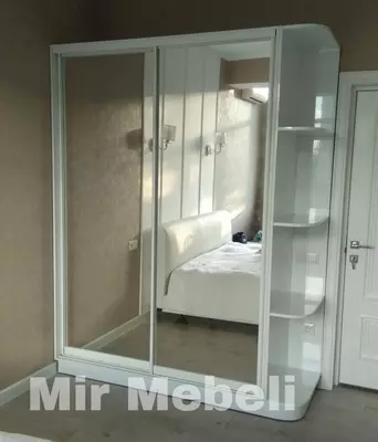 Шкаф-гардероб Командор 005