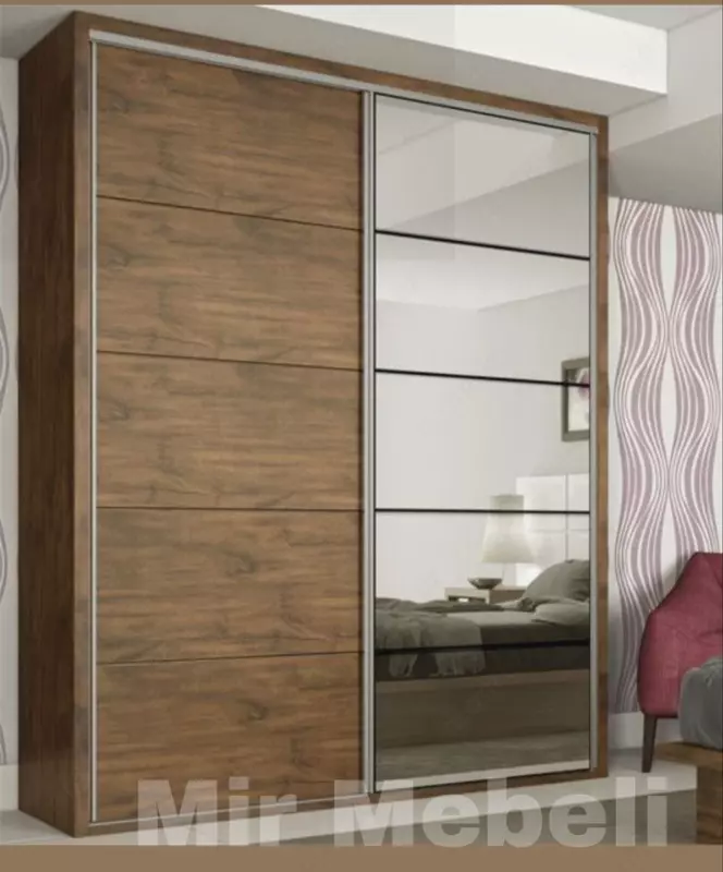 Komandor garderob shkafi