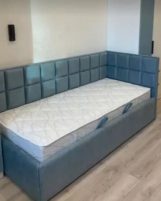 Кровать угловая с мягкими спинками. Арта 004