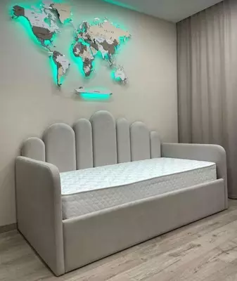 Односпальная кровать 001