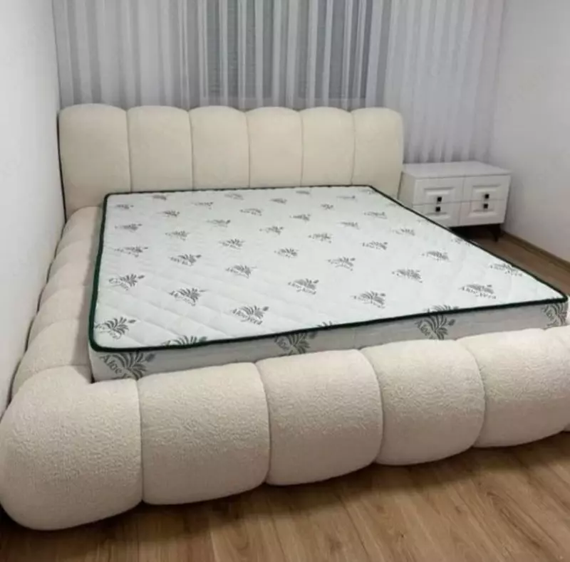 Двуспальная кровать 014