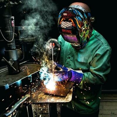 Uzwelders