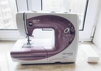 Швейная машина Bernina Bernette Milan 5 - 3 065 000 сум