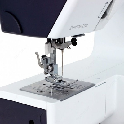 Швейная машина Bernina Bernette b 33