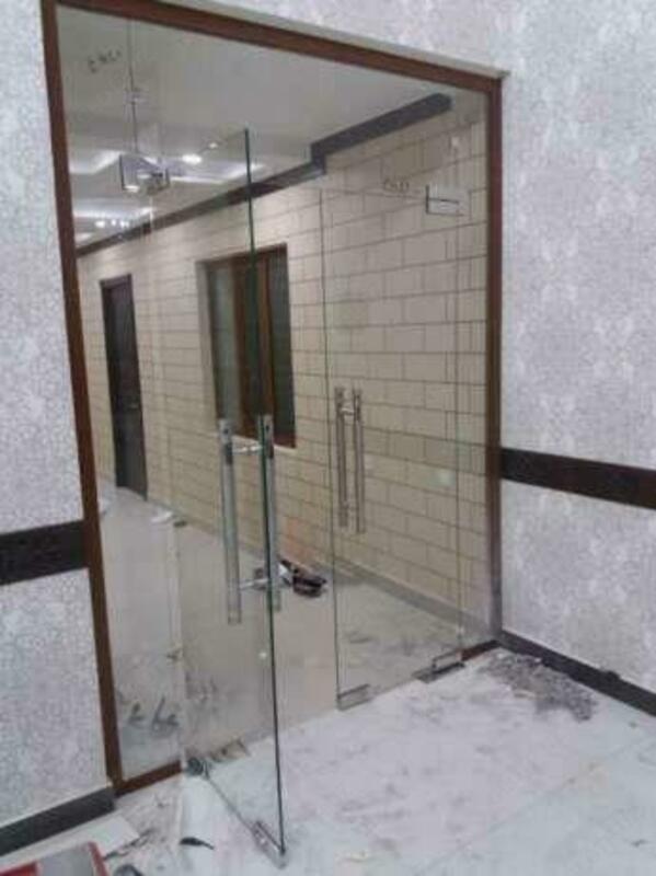 Двери стеклянные - 957 058.4 сум