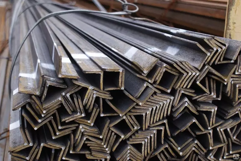  Уголок стальной 110х110х7 - 