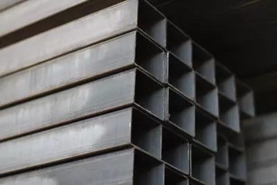 Профильная оцинкованная труба 80х80х3 мм