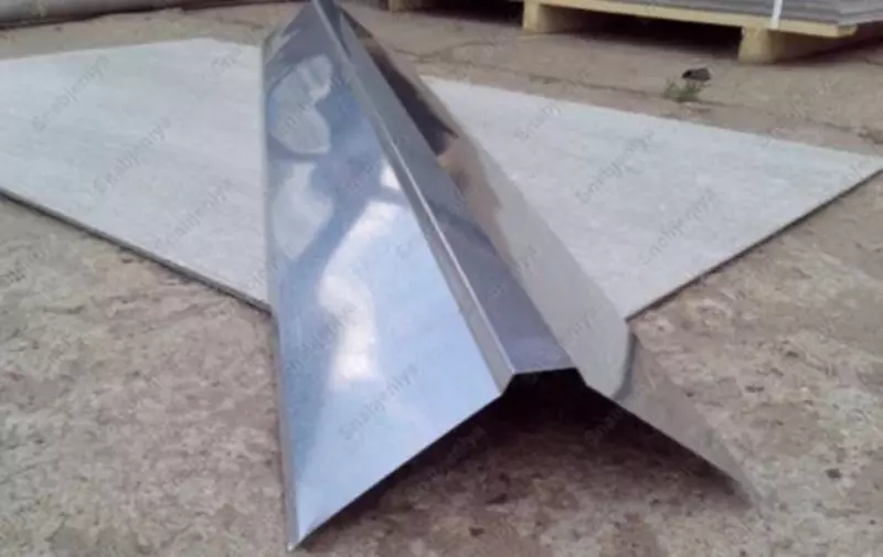 Конек из оценкованного листа 0 7х500