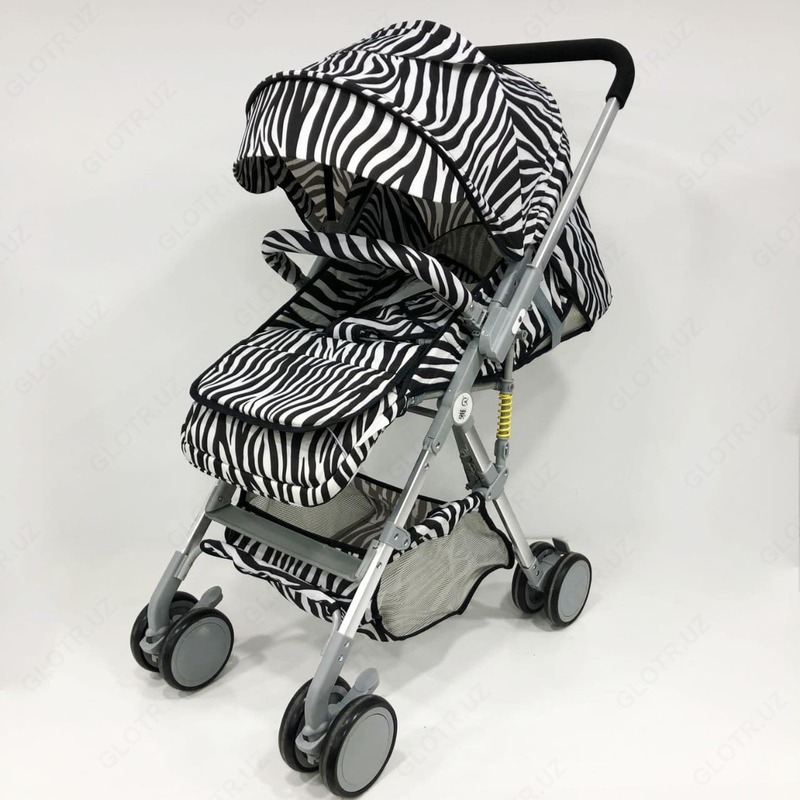 Легкая и маневренная прогулочная коляска-книжка