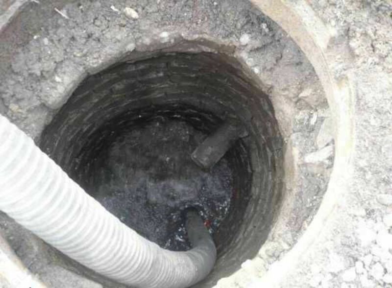 Ассенизаторы очистка туалетов