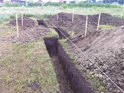 Специалисты по копаем вручную, траншеи, ямы, прокол земли с мантажом. Специалисты по копаем вручную, траншеи, ямы, прокол земли с мантажом.