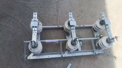 Разъединитель РЛНД 1-10 II/400 с приводом ПРНЗ-10 УХЛ1 (Россия) - 2 200 000 so'm 10 donadan