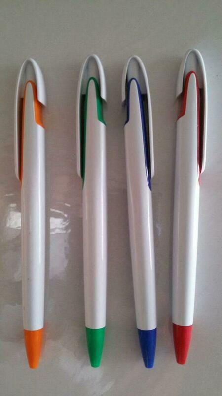 2 500 so'mdan Avtomatik parda krujkalar futbolkalarida tutqichlarda reklama nashrlari.