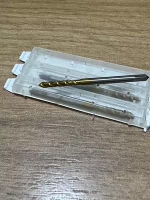 Метчик машинный спиральный M3 HSS JIS