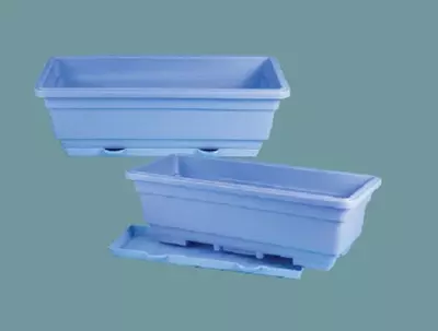 Пластиковый цветочный горшок удлиненный