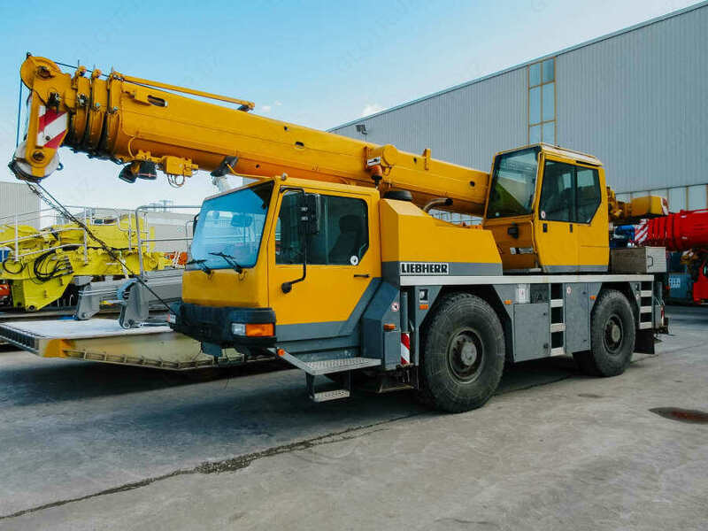   Б/У краны LIEBHERR от производителя