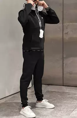 675 000 сум / шт. Костюм Lacoste