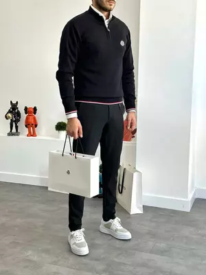 Свитер Moncler Street Style