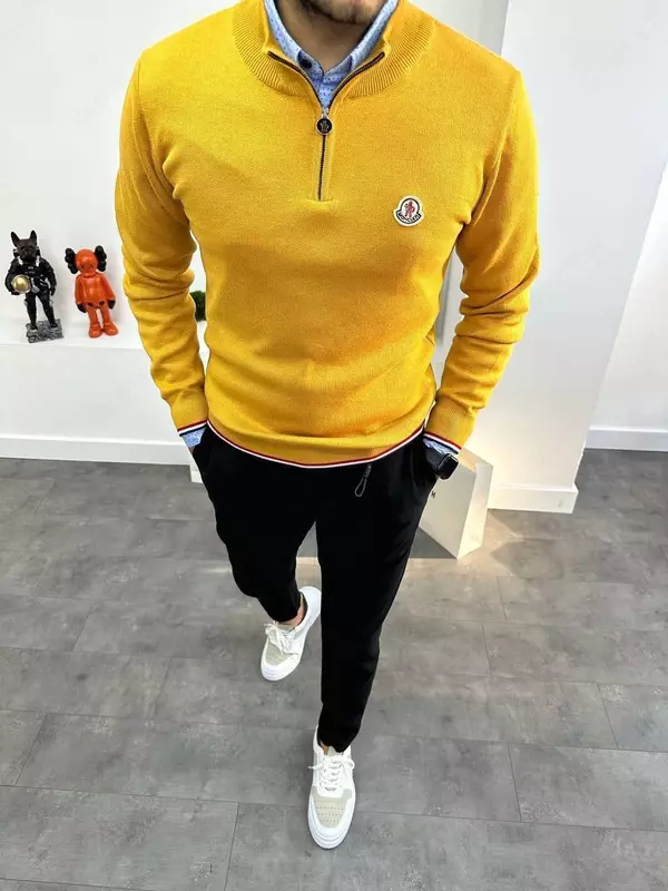 Street Style - Свитер Moncler