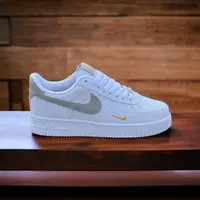 Кроссовки Nike Air Force - 475 000 сум