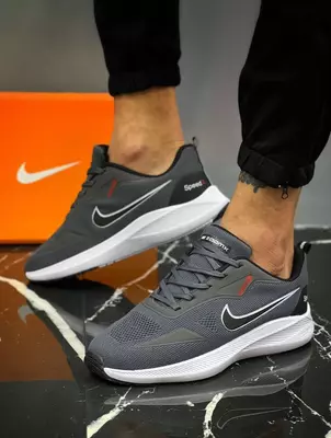 425 000 so'm / dona Nike Air Zoom krossovkalar