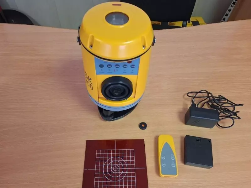  FOIF RGK V200 lazerli markazlashtirgich (Laser Plummet) Chakana savdo