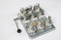 Yon tutqichli PNsiz RPB-6/1 L 630A o'chirgichi