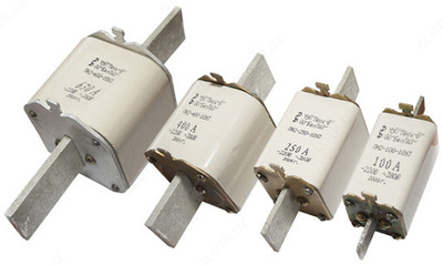 Sug'urta PN2 250/160 Aloqa bazasi (ushlagichi) va mahkamlagichlari bilan to'liq jihozlangan