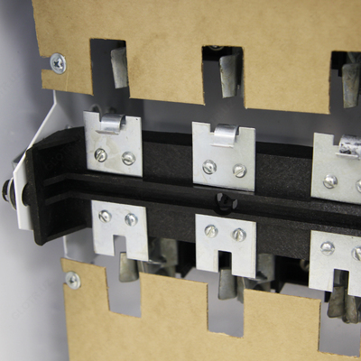 PN-2 BelSvet bilan YABPVU 100A Cu IP54 kaliti bilan quvvat qutisi