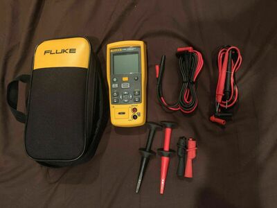 Fluke 714B/RU — калибратор термопар
