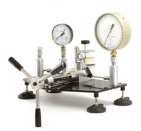 ГУСК — гидравлическая установка сравнительной калибровки