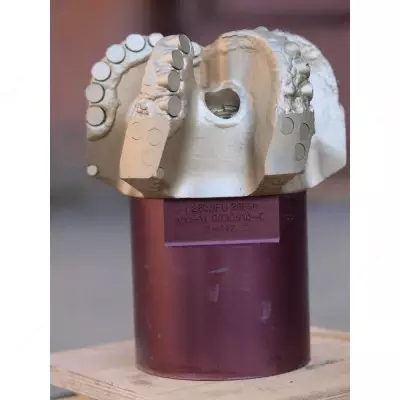 ДОЛОТА PDC УСИЛЕННЫЕ - от 10 сум / шт.