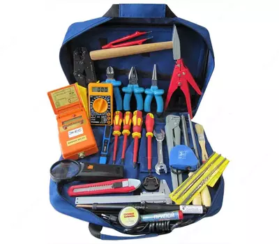 КИН-ЭХЗ-У — комплект электромонтера универсальный